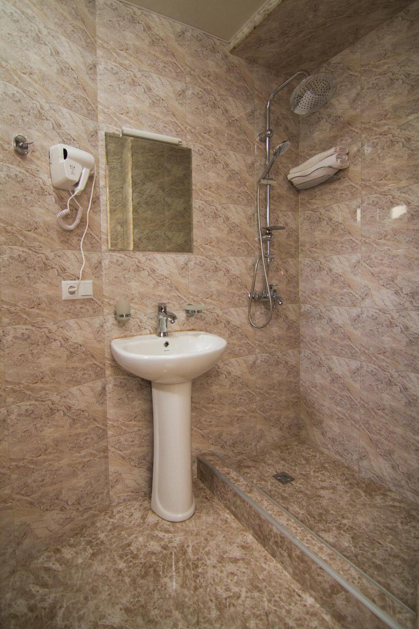 Hotel Care Inn Tiflis Exterior foto