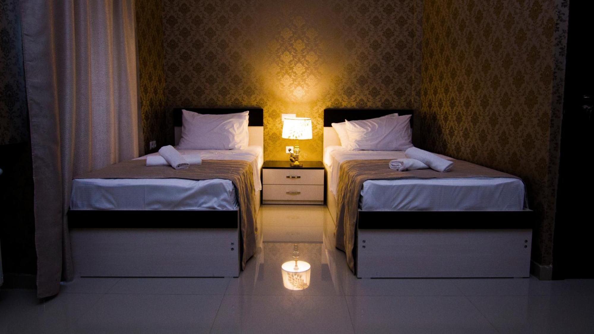 Hotel Care Inn Tiflis Exterior foto