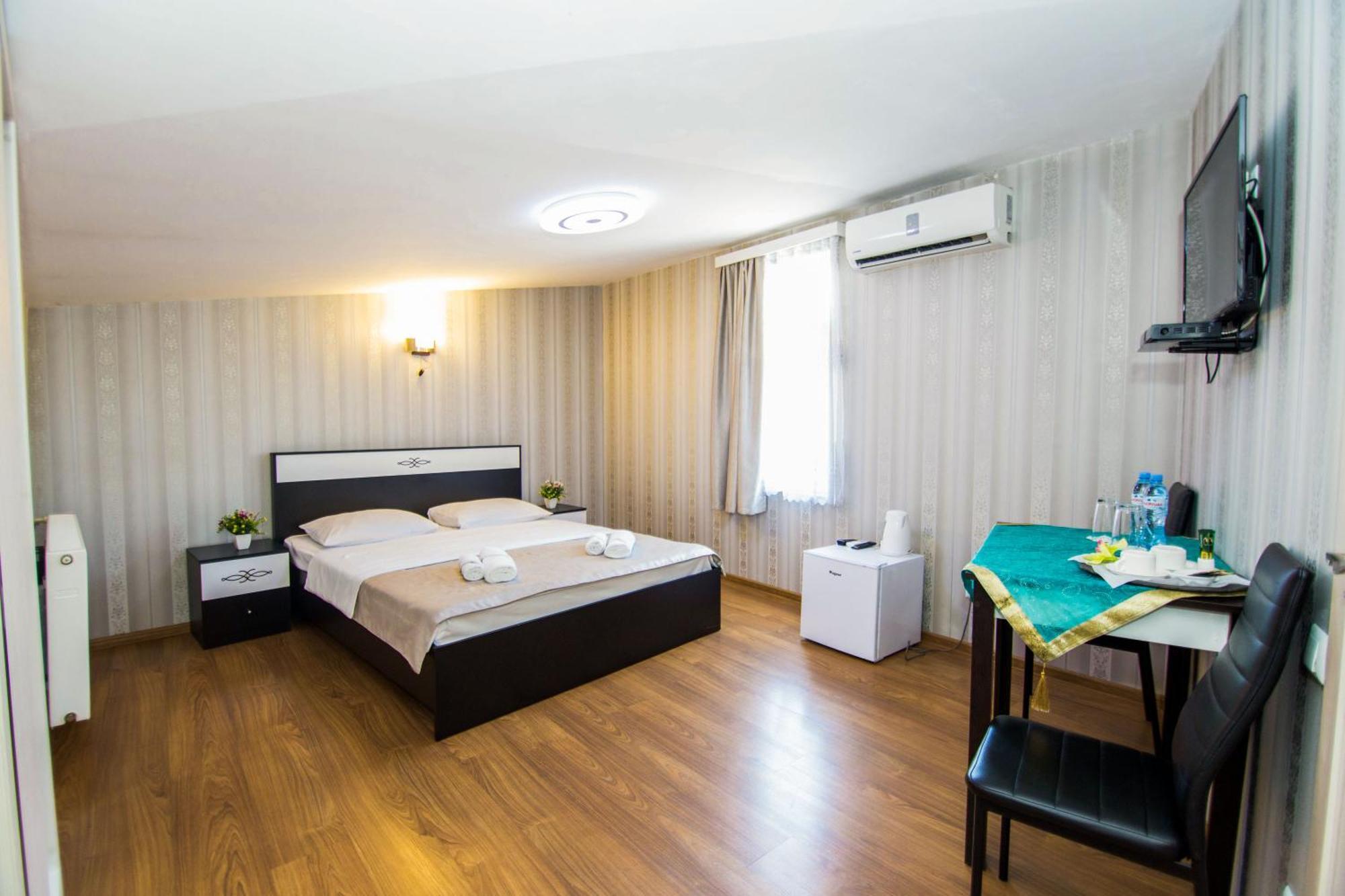 Hotel Care Inn Tiflis Exterior foto