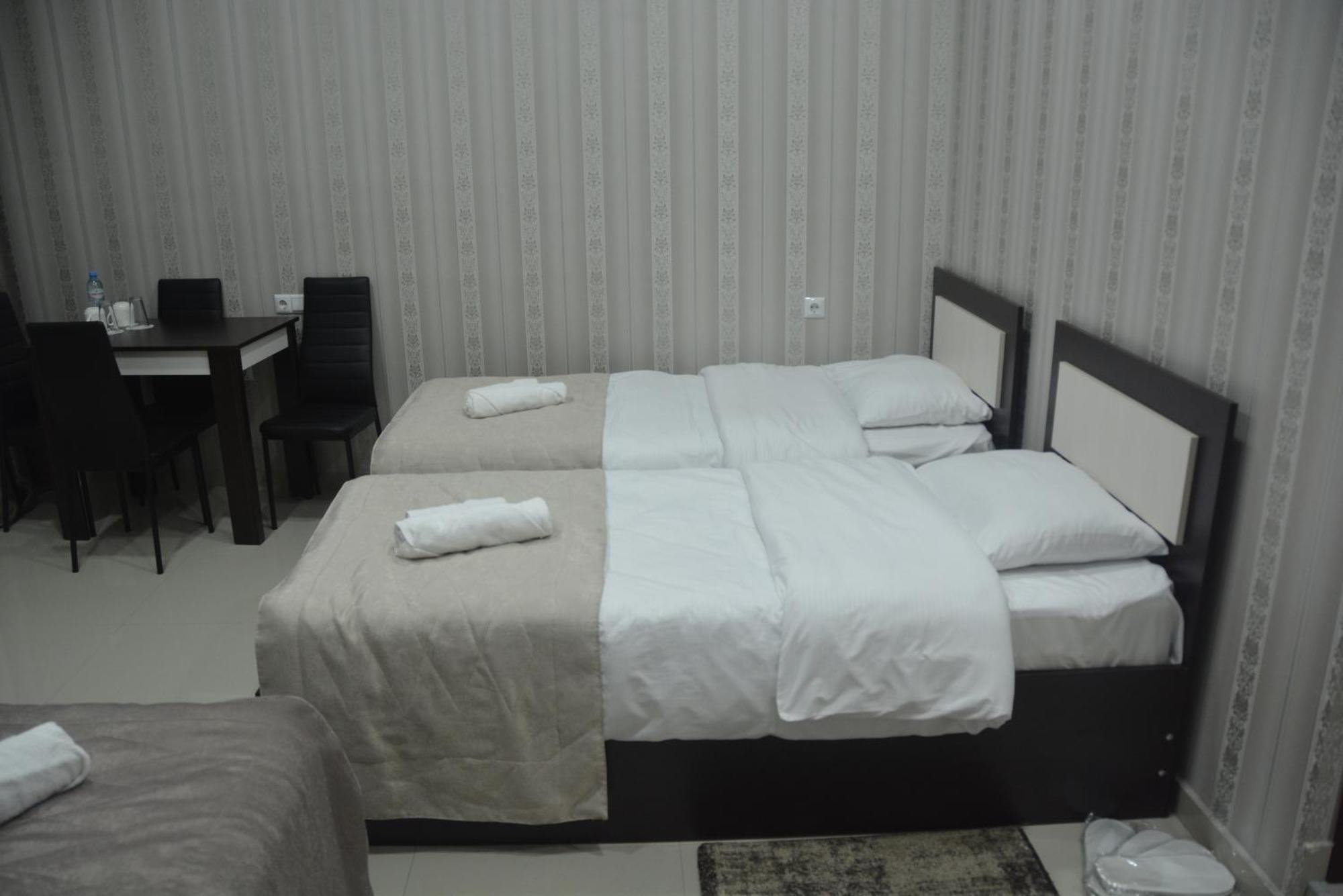 Hotel Care Inn Tiflis Exterior foto
